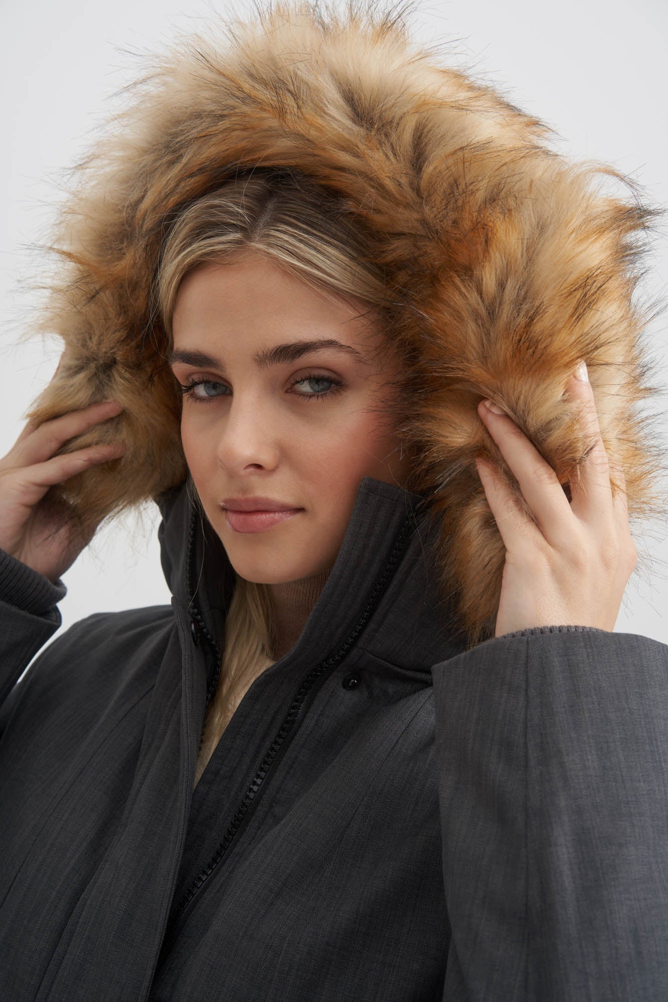 VANESSA II PARKA - Image 2
